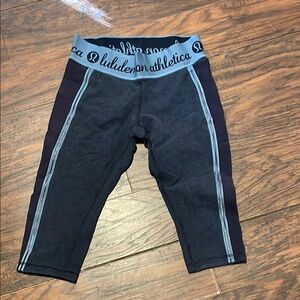 Lululemon Black and Gray Athletic Leggings